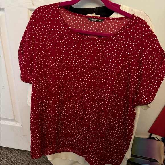 Red & white polka dotted top - Picture 2 of 2